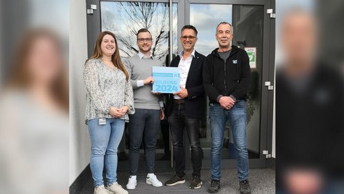 SKZ und Gebrüder Schmid Mitarbeiter bei der Übergabe des Premium Partner Awards